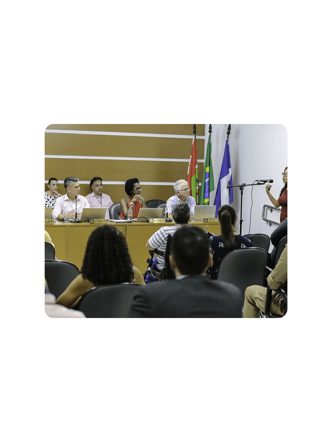 Imagem do projeto PL-014: Transparência na lista de medicamentos do SUS municipal.